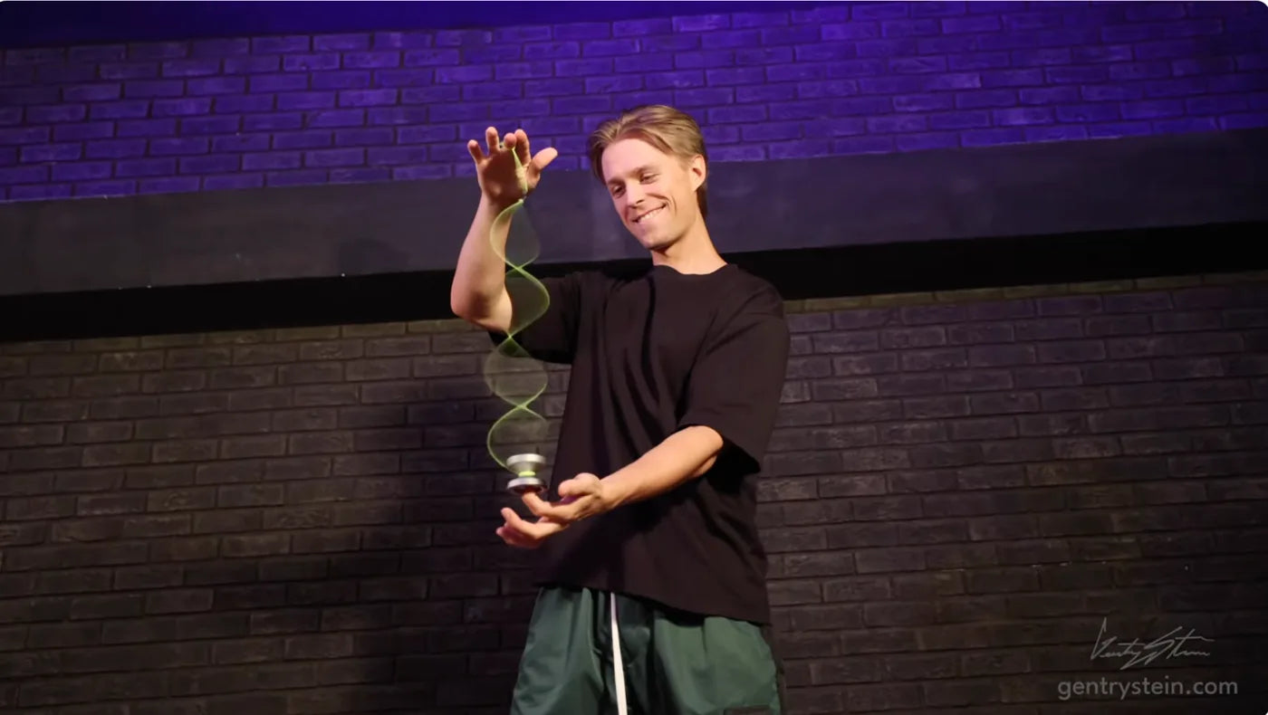 DNA yo-yo trick on an unresponsive yo-yo demonstrated by world champion for beginners