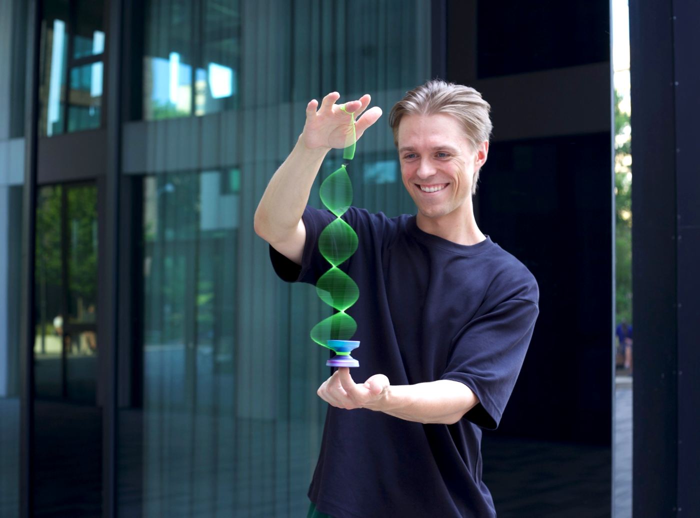 how to do the DNA yo-yo trick – easy beginner method by world champion