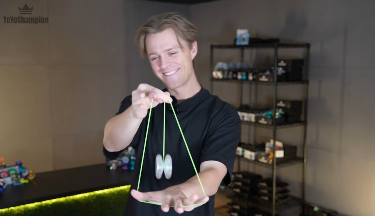 Gentry Stein demonstrating Rock the Baby with the recommended plastic responsive yo-yo for beginners.