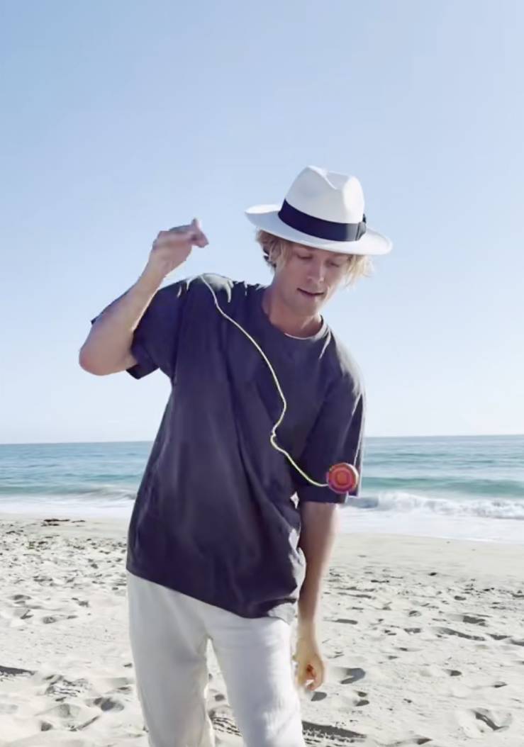 Gentry Stein inspecting an unresponsive yo-yo that unexpectedly became responsive.
